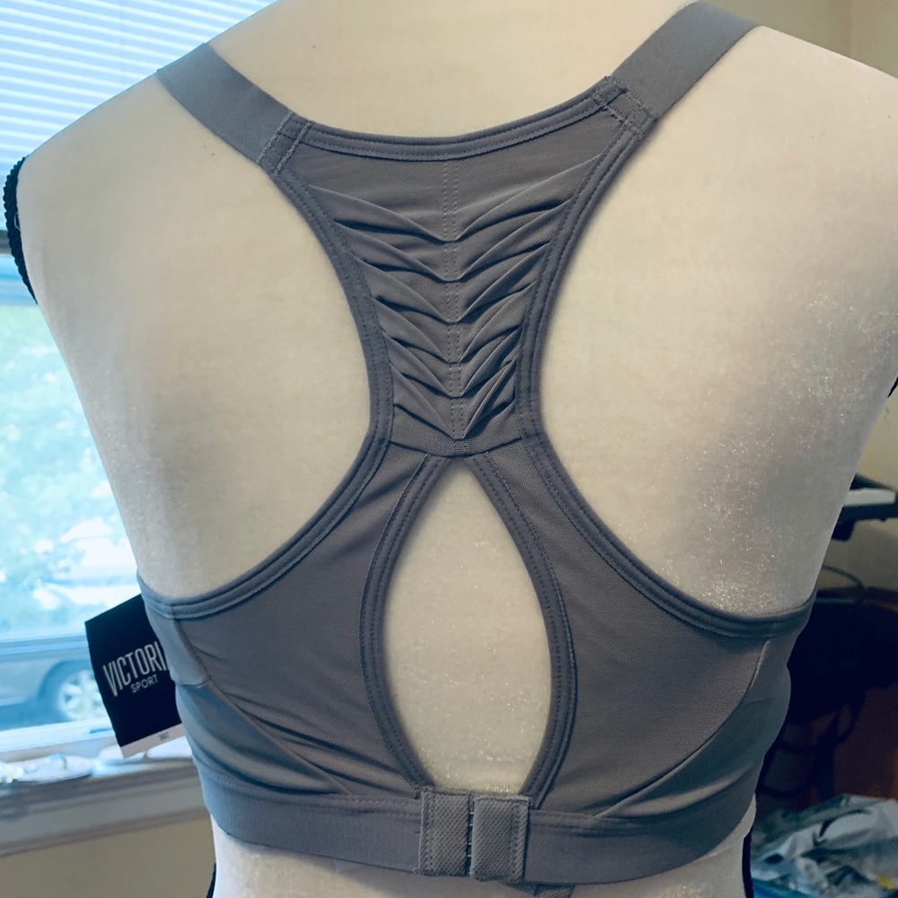 Victoria’s Secret sport bra